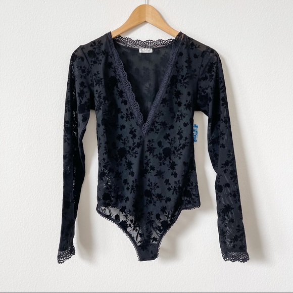 Free People Intimately Babes in Bandeaus Black Lace Bodysuit M - Picture 6 of 16